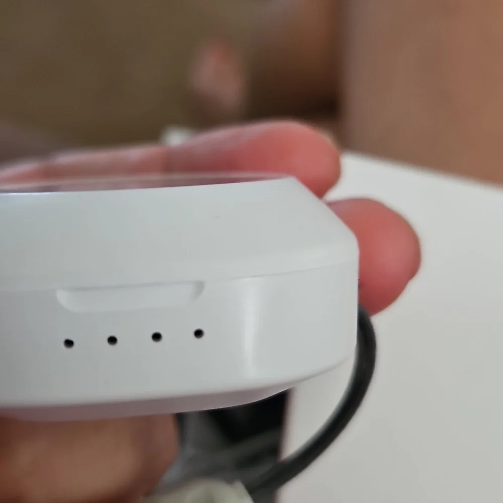 Smart Ring and Charging Set with USB Cables - Picture 3 of 8